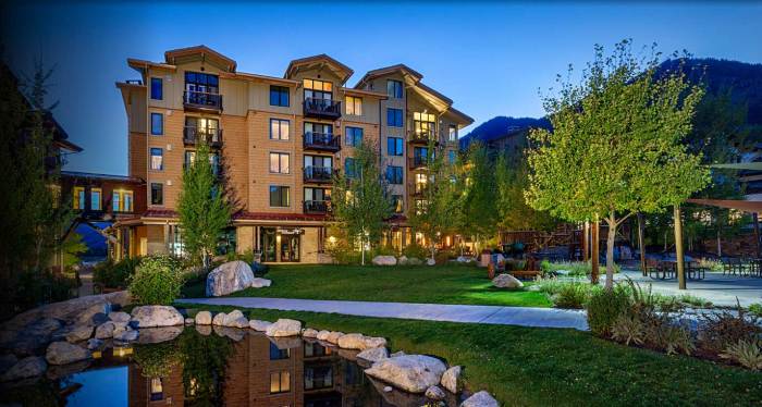 Friendly eco luxury hotels sustainability blending