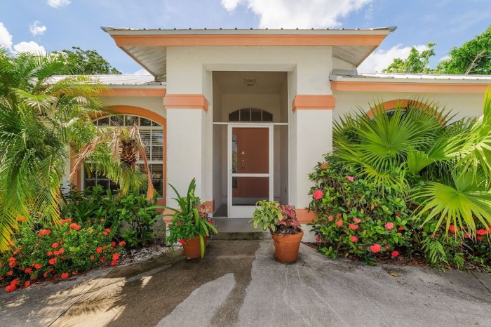 Eco vacation friendly alltherooms pod glamping mojave desert california